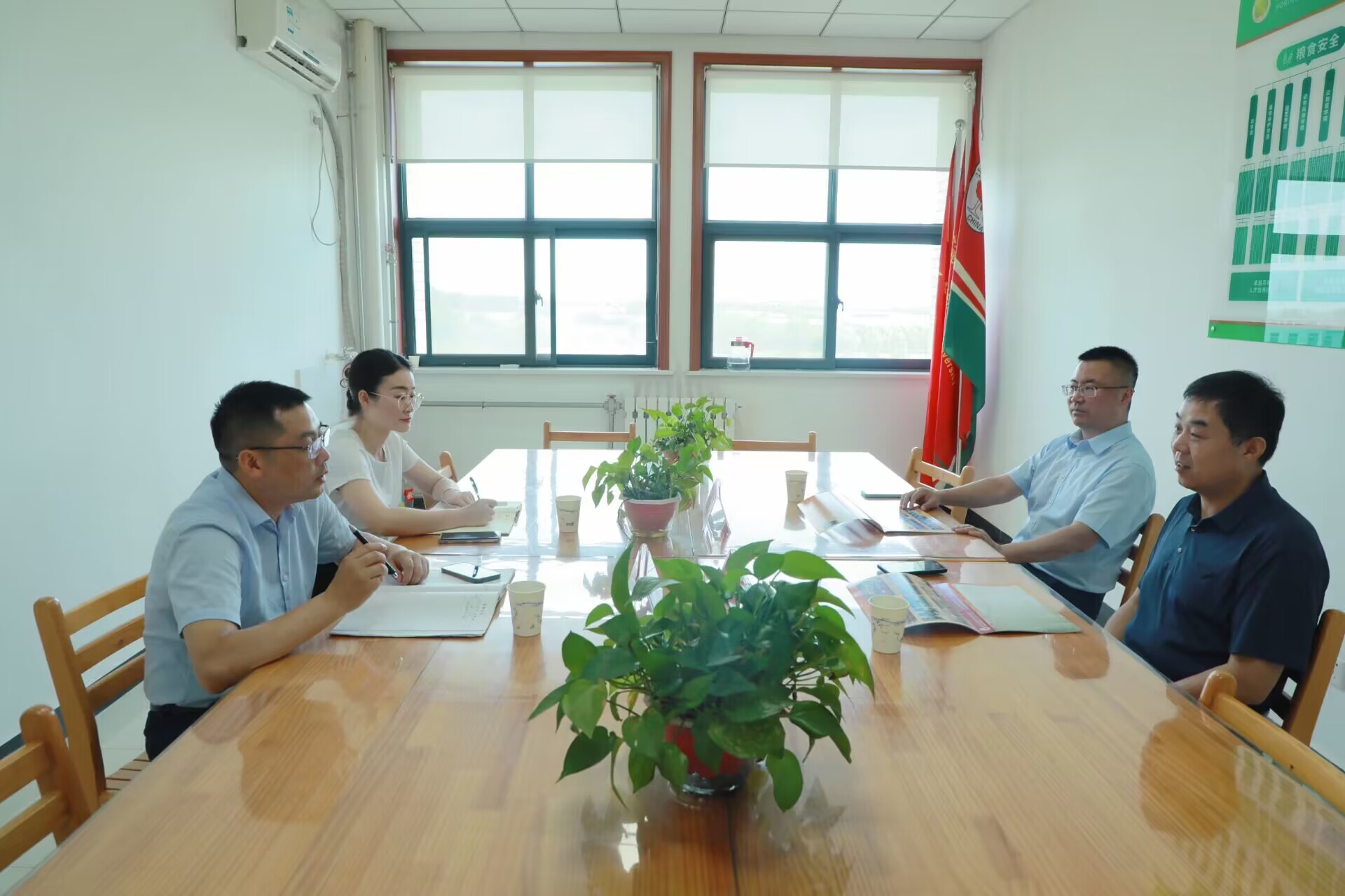 b7ce4bba87514fdeb210ca6e09728748.jpg b7ce4bba87514fdeb210ca6e09728748.jpg